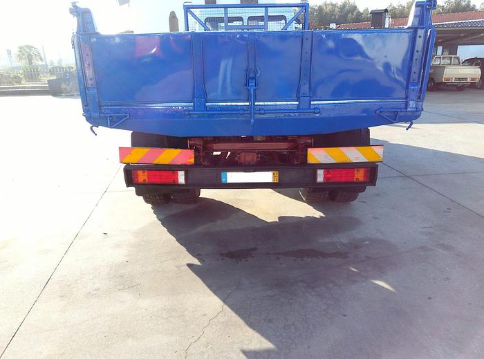 Usado 1987 MERCEDES-BENZ 1320 Intercooler tipper