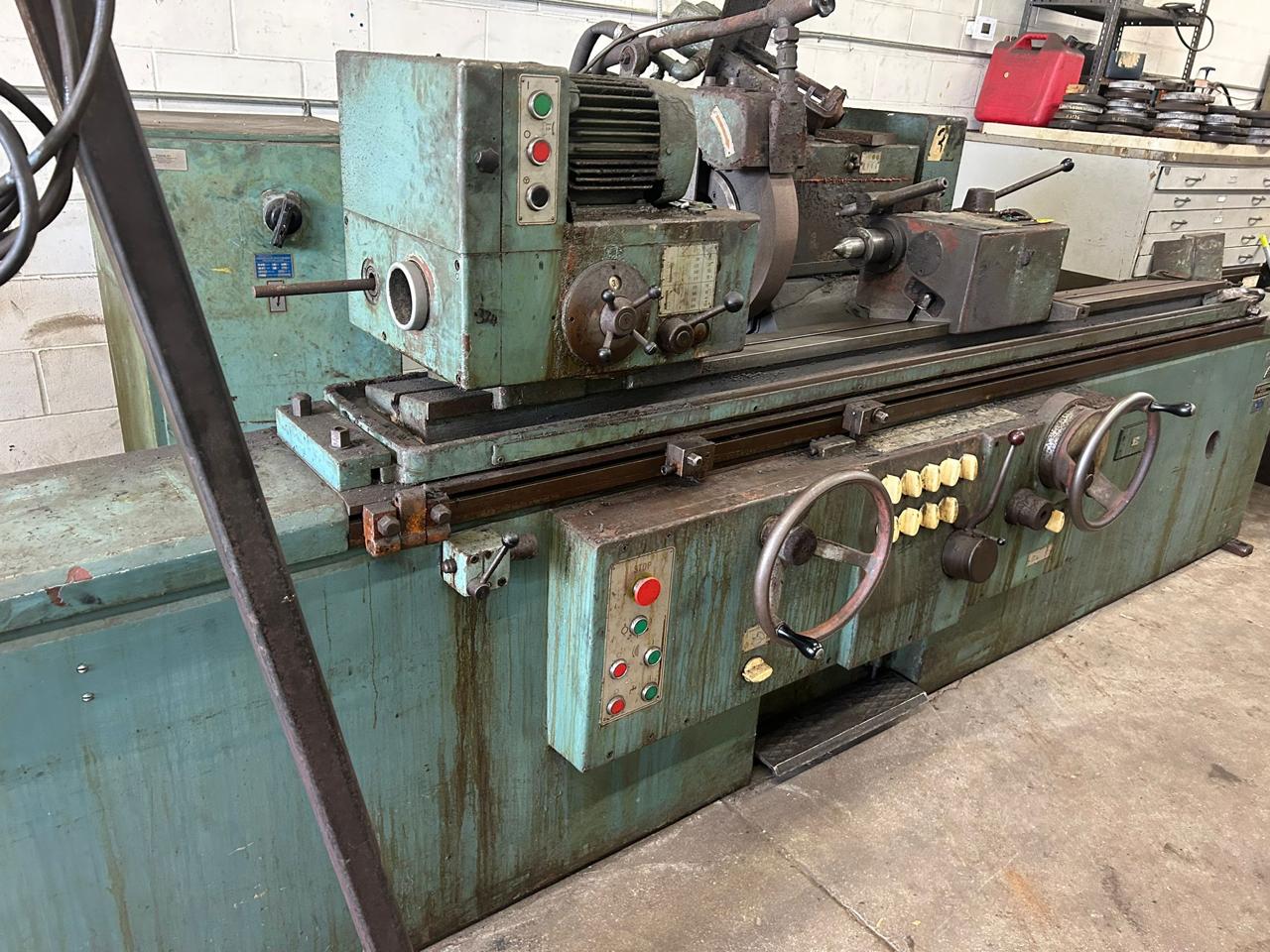 Used TOS BHU32/1500 Cylindrical Grinding Machine