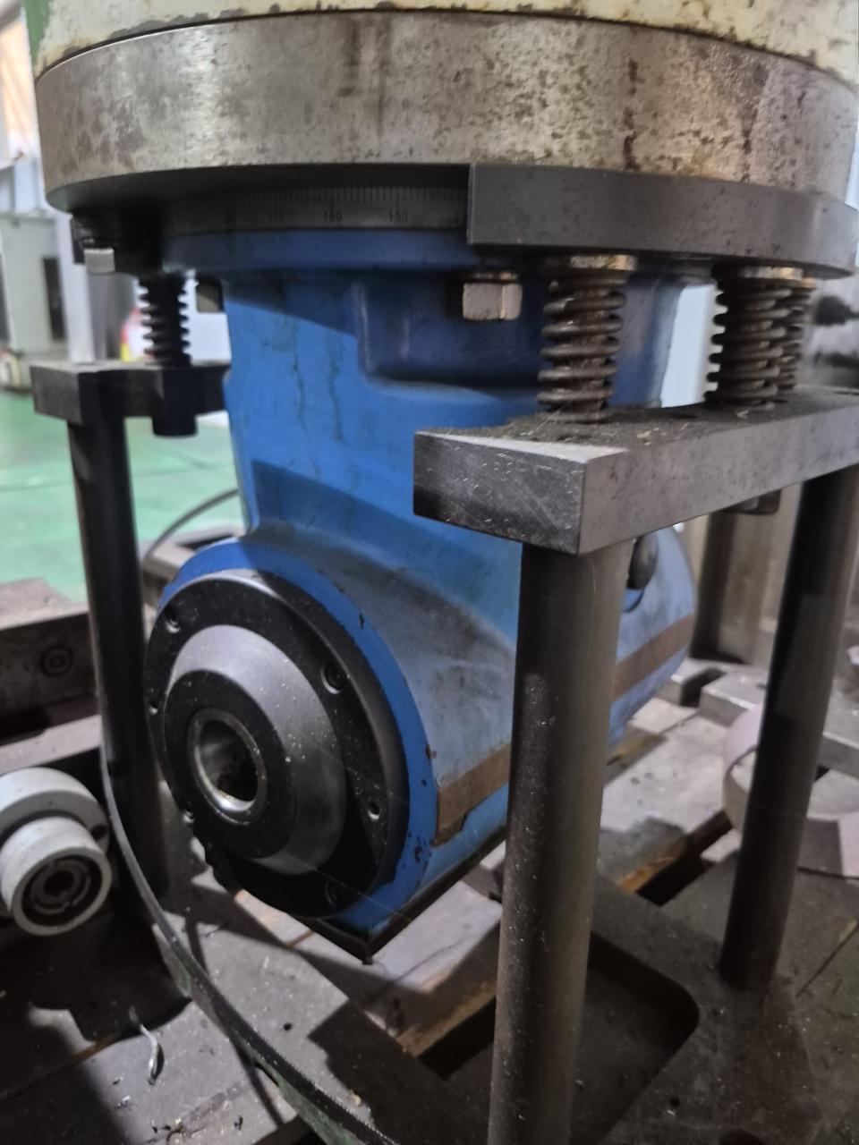 Used Leaderway LX3220 Double Column Vertical Machining Center