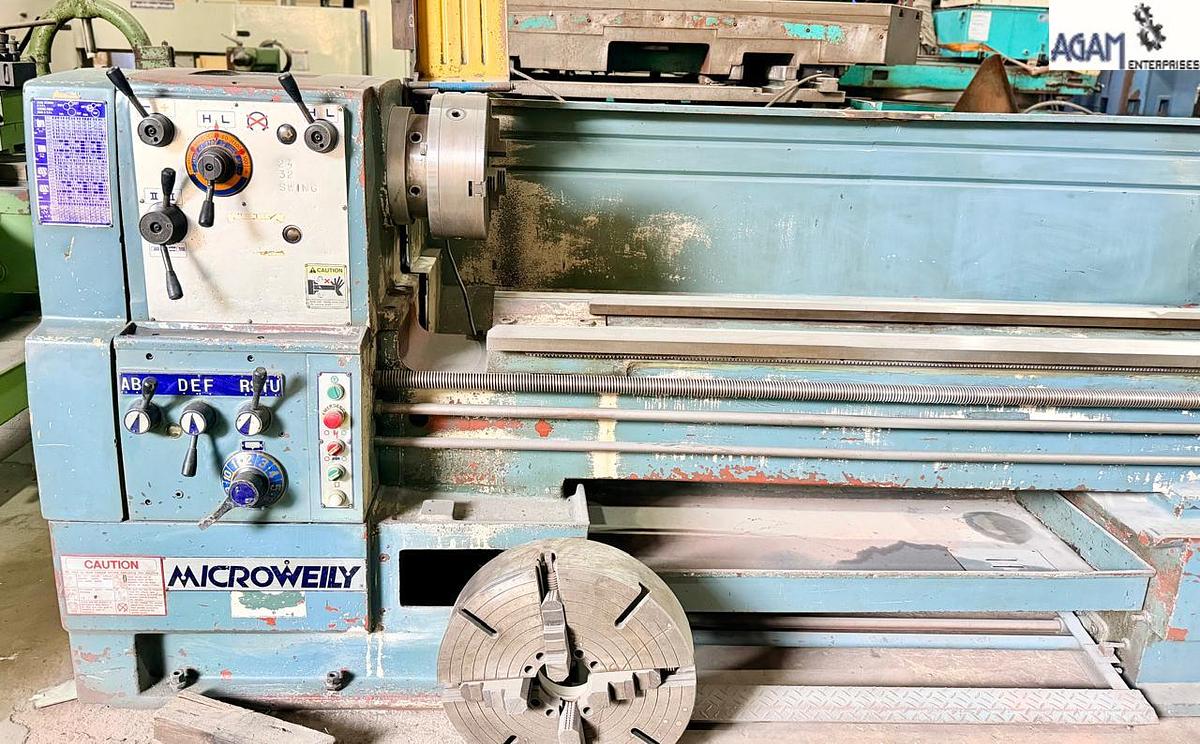 Used Microweily 3000 mm Lathe machine