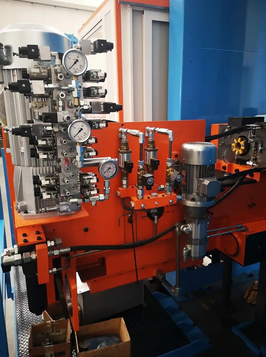 Refurbished PAMA AC 125 CNC Floor Type Boring Machine (5 Axis)