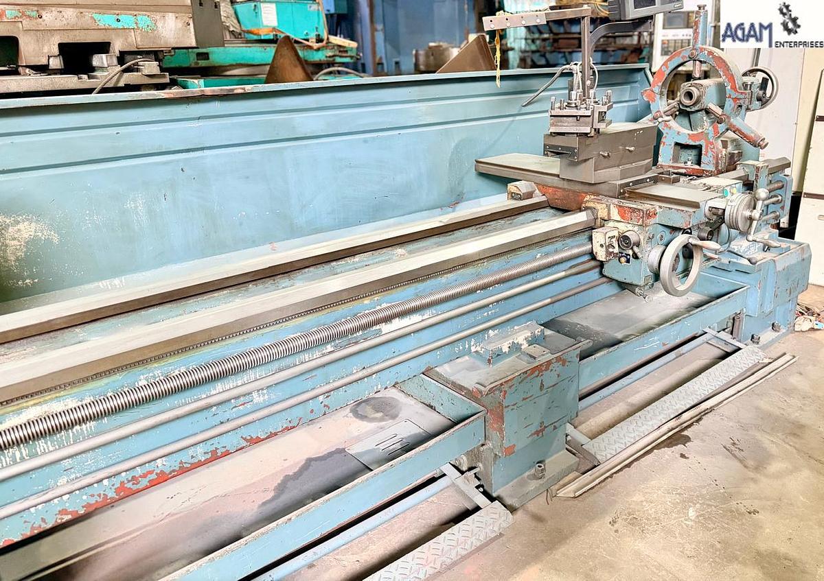 Used Microweily 3000 mm Lathe machine