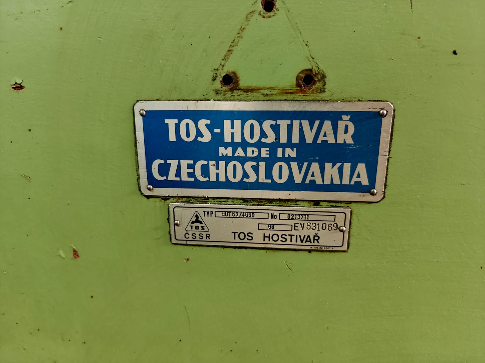 Used TOS BUT 63 / 4000 Cylindrical Grinding Machine