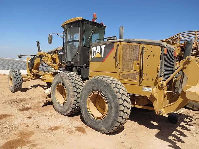 Used 2008 CATERPILLAR 14M