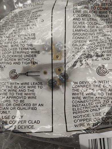 Allied keyless lamp holder 250w/250v lh-1p(111)