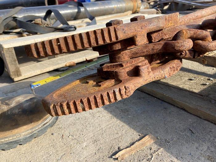 Used Vulcan 35 Bijaw 63" Chain Pipe Wrench Vise Tong