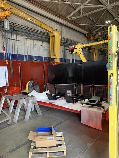 Used 2018 Lincoln/Wolf Robotics Fanuc Robotic Welding Cell FHS-B2B