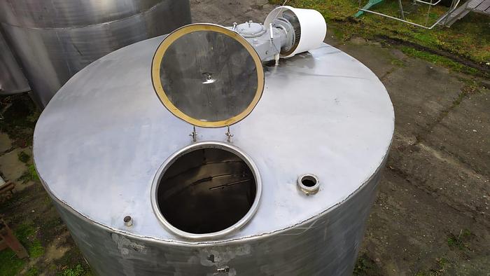 Used Zbiornik nierdzewny z mieszadłem, pojemność ok. 5.500 l