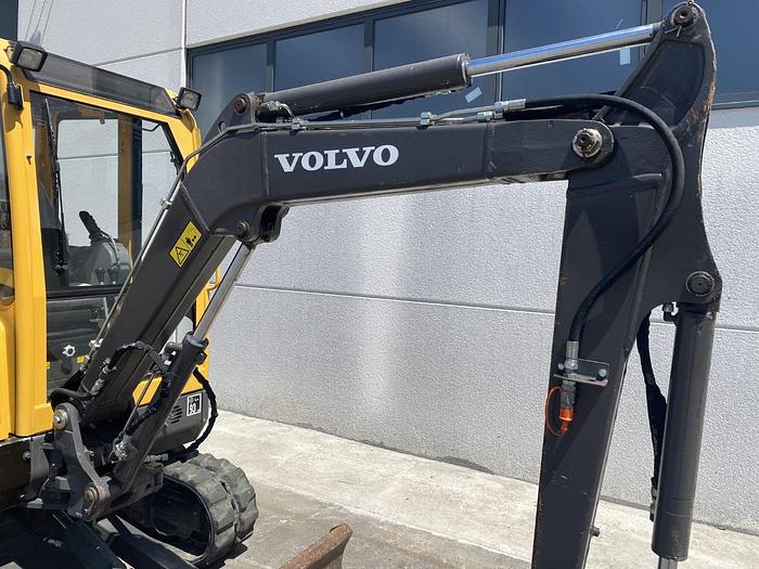 Usato 2013 VOLVO ECR 28