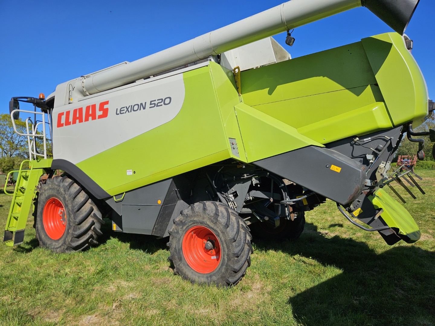 Used Claas Lexion 520 Combine Harvester