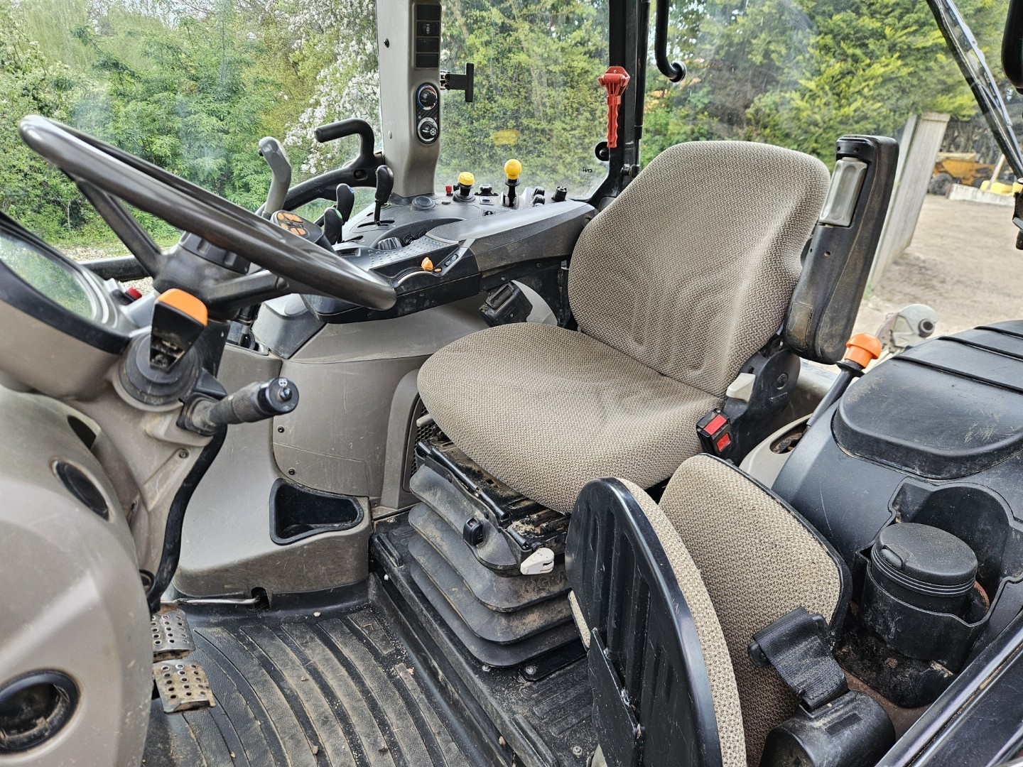 Used Case Luxxum 120 4wd Tractor