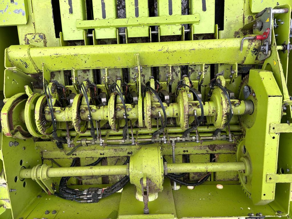 Used Claas Quadrant 2200 Square Baler