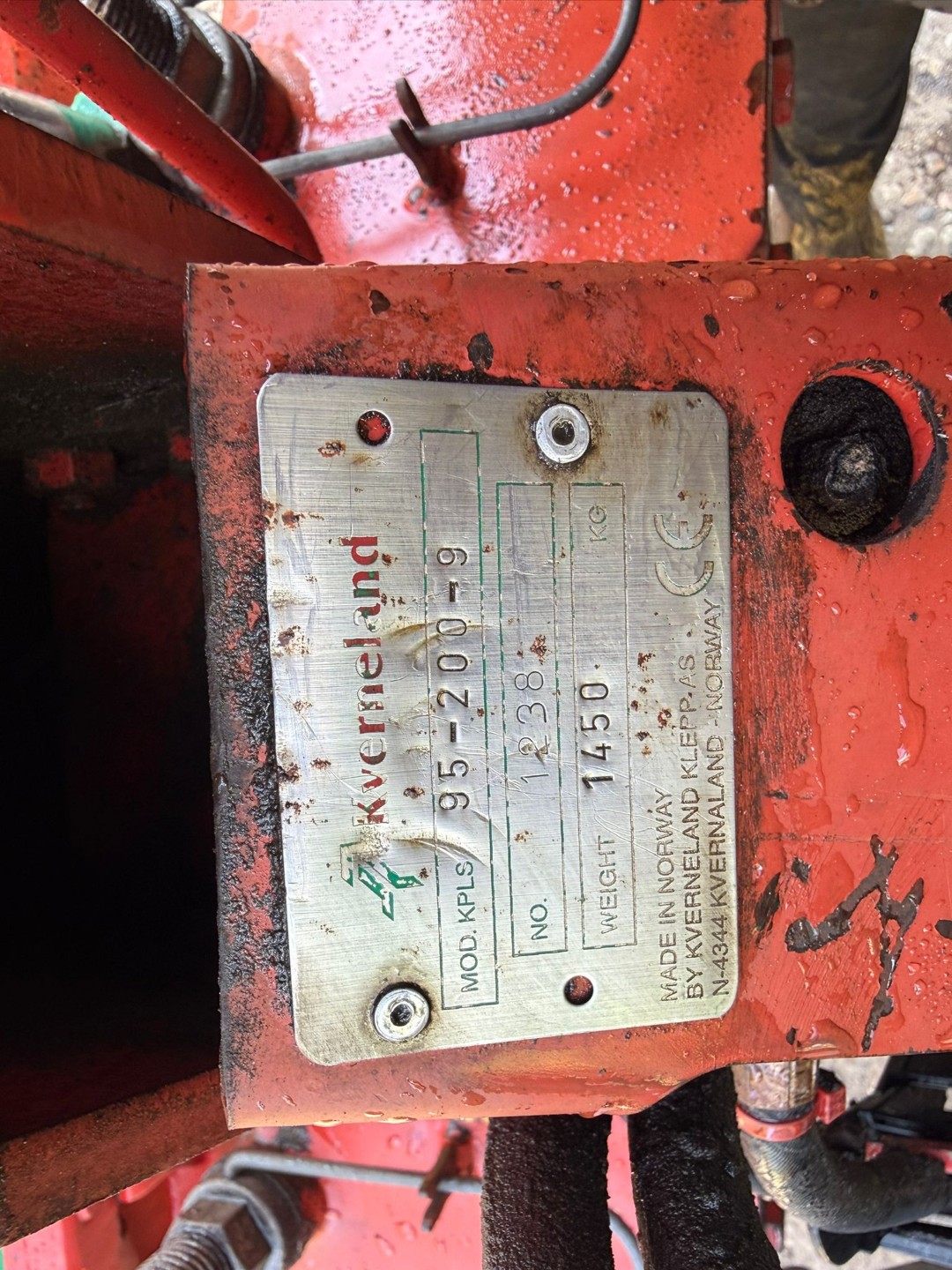 Used Kverneland LS95-200-9 Plough