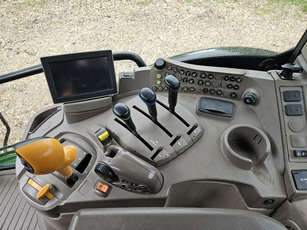 Used John Deere 6130R 4wd Tractor