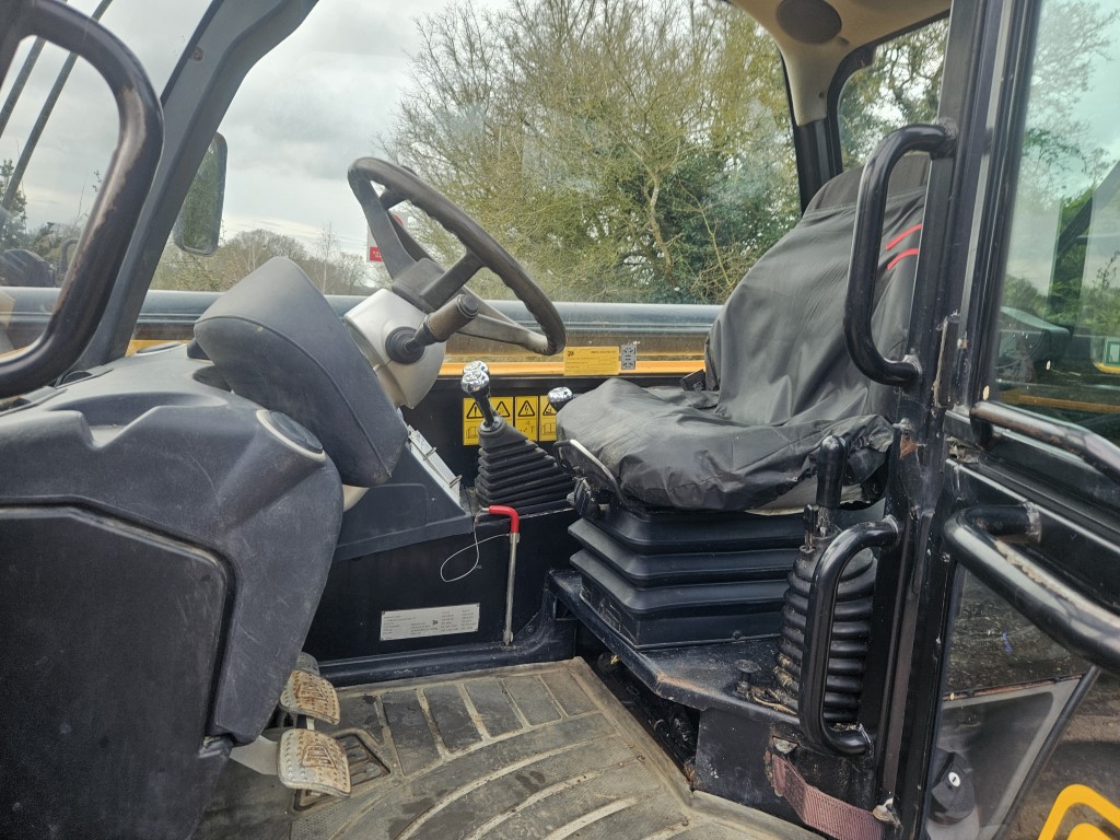 Used JCB 535-140 Telehandler