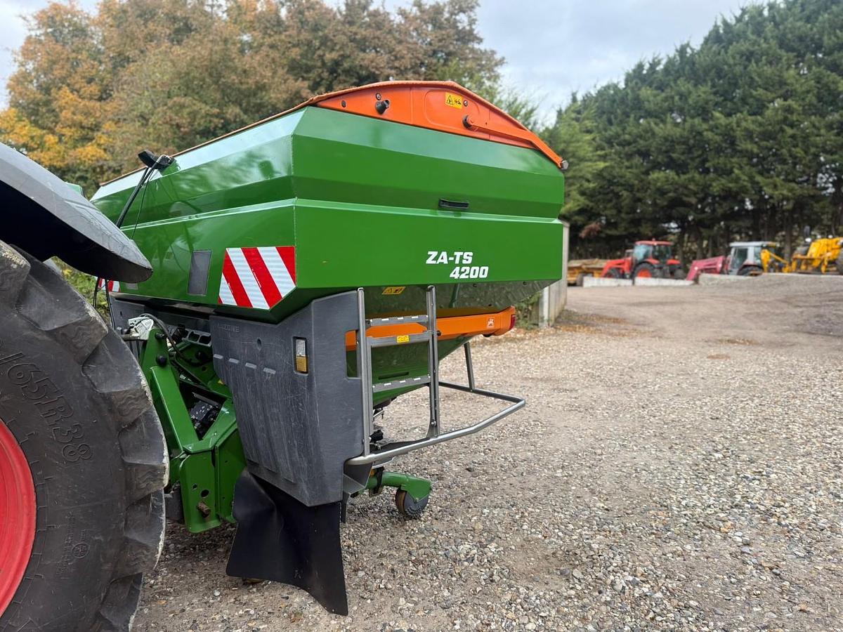 Used Amazone ZA-TS 4200 Profis Hydro Fertiliser Spreader