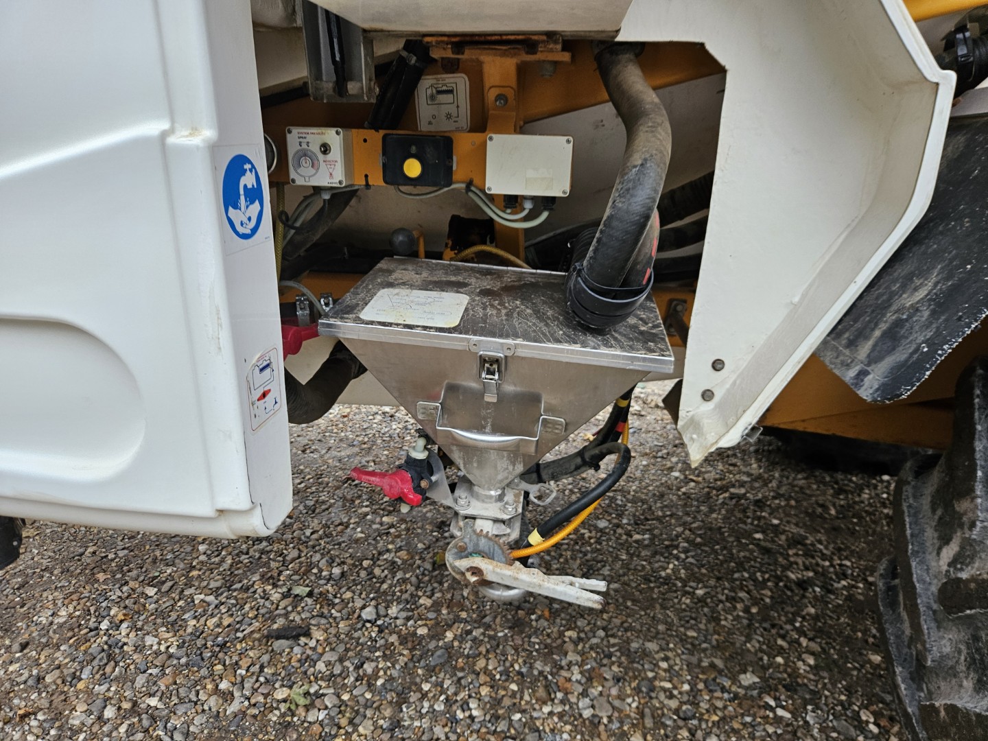 Used Knight Trailed Sprayer