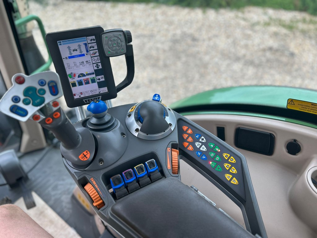 Used Fendt 716 Profi Tractor