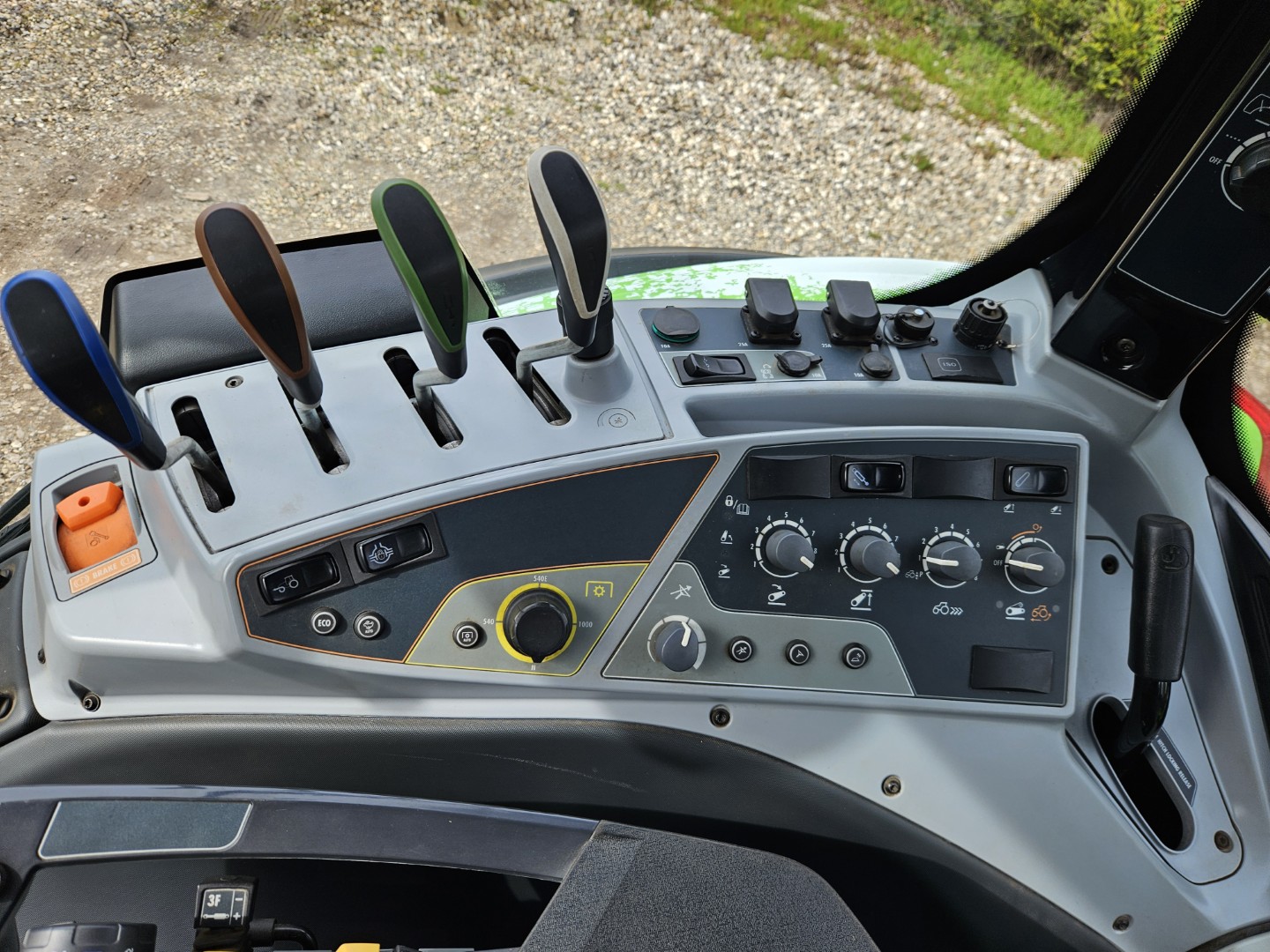 Used Valtra T174 Eco Active 4wd Tractor