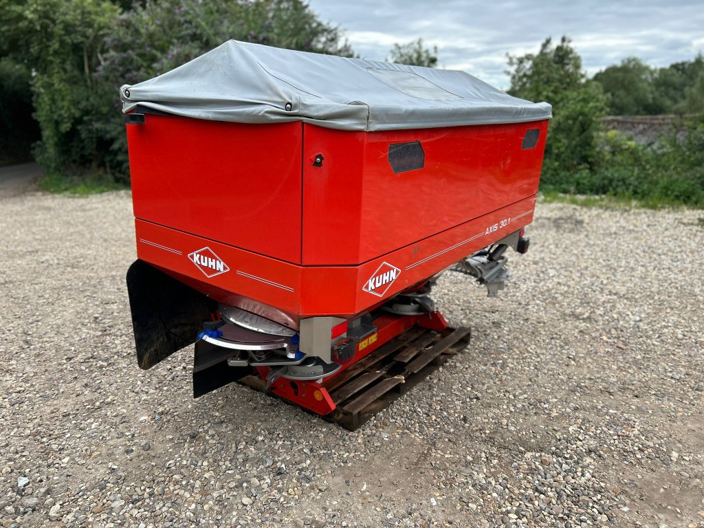 Used Kuhn Axis 30.1 Fertiliser Spreader