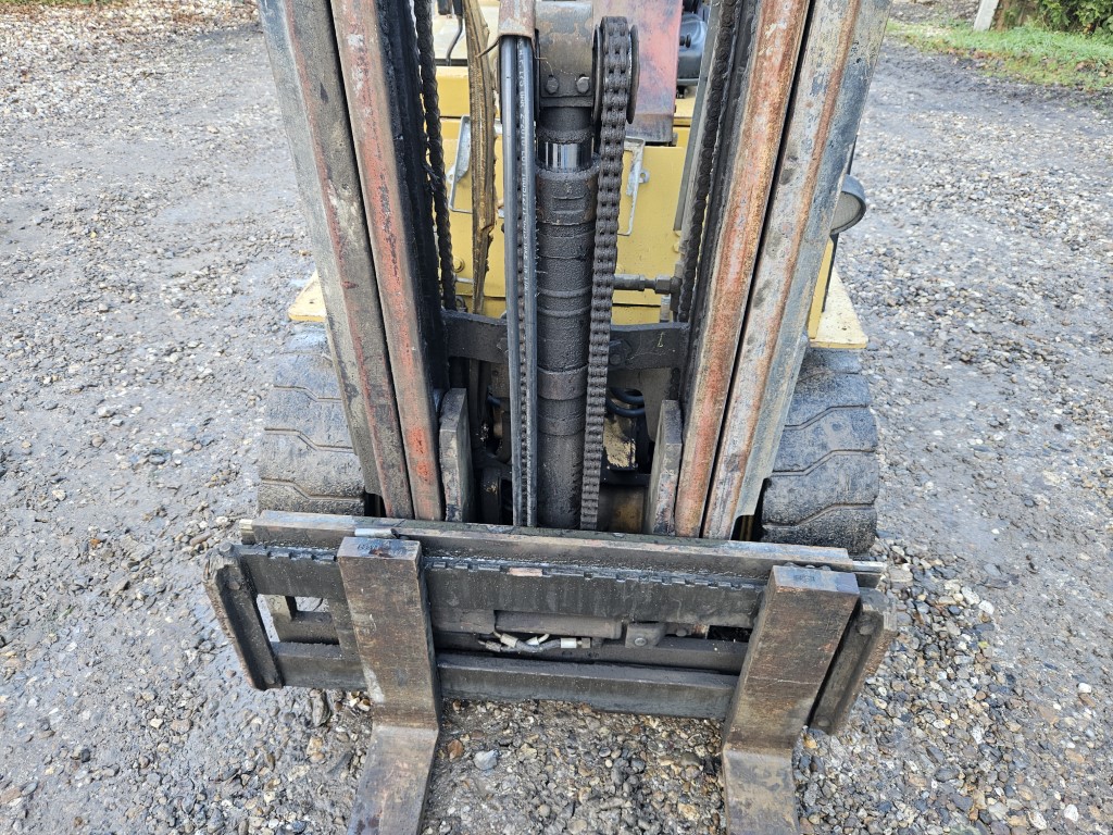 Used CAT V40D Forklift