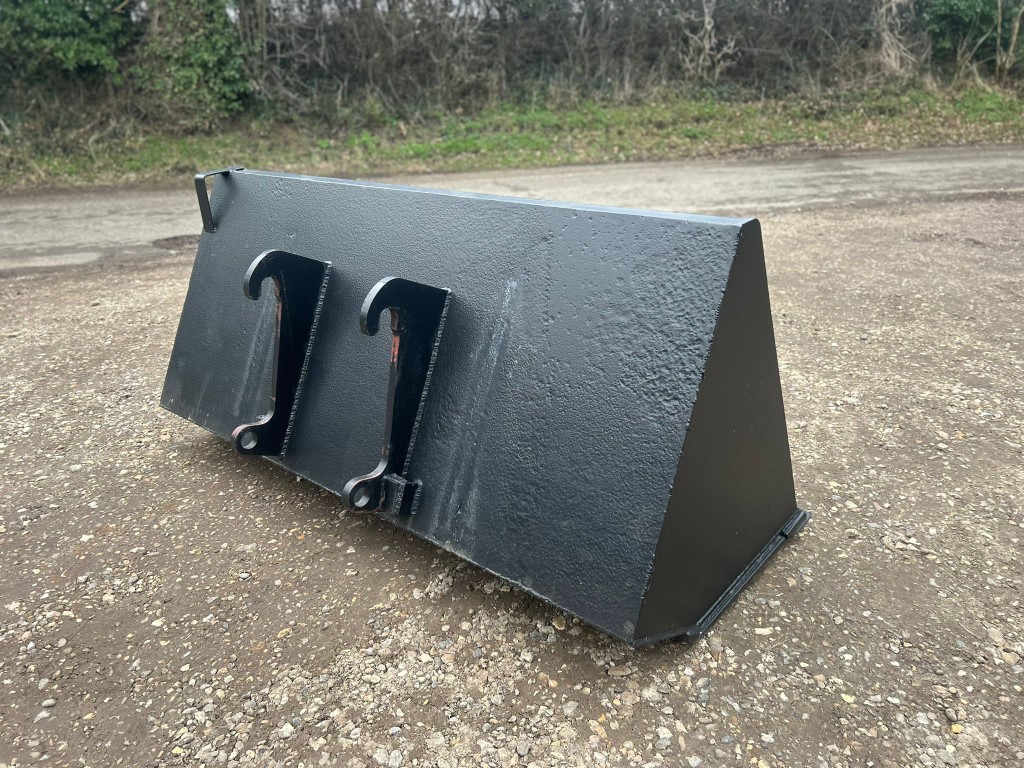 Used CAT Telehandler Bucket