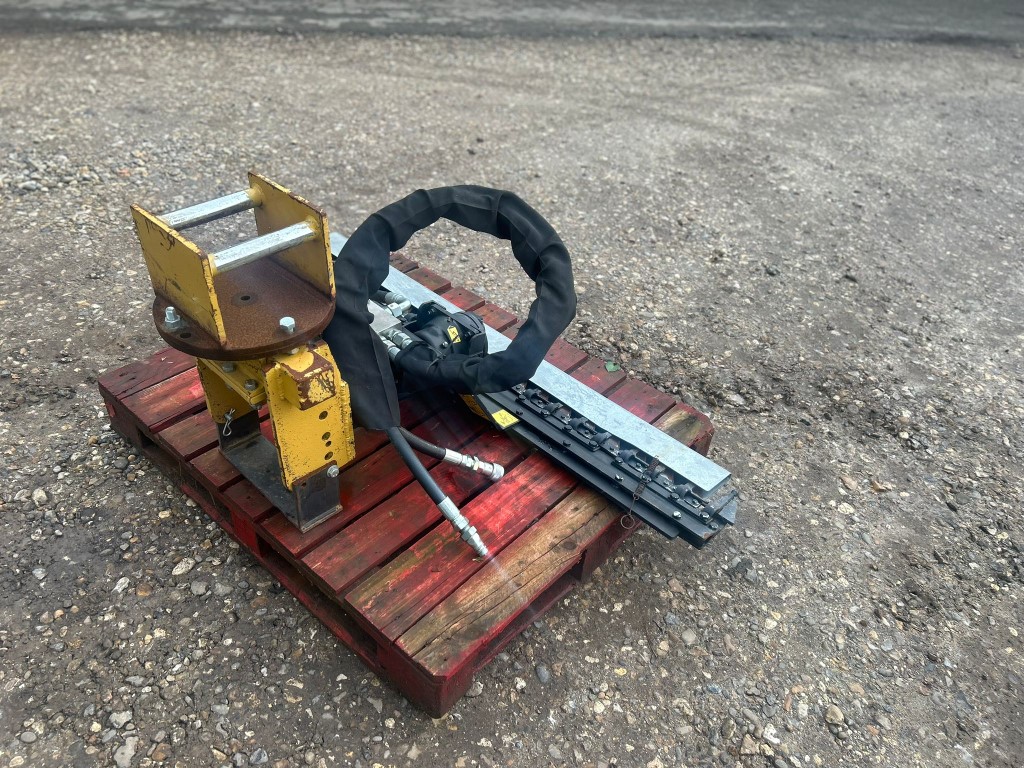 Used Spearhead Fingerbar Hedge Cutter