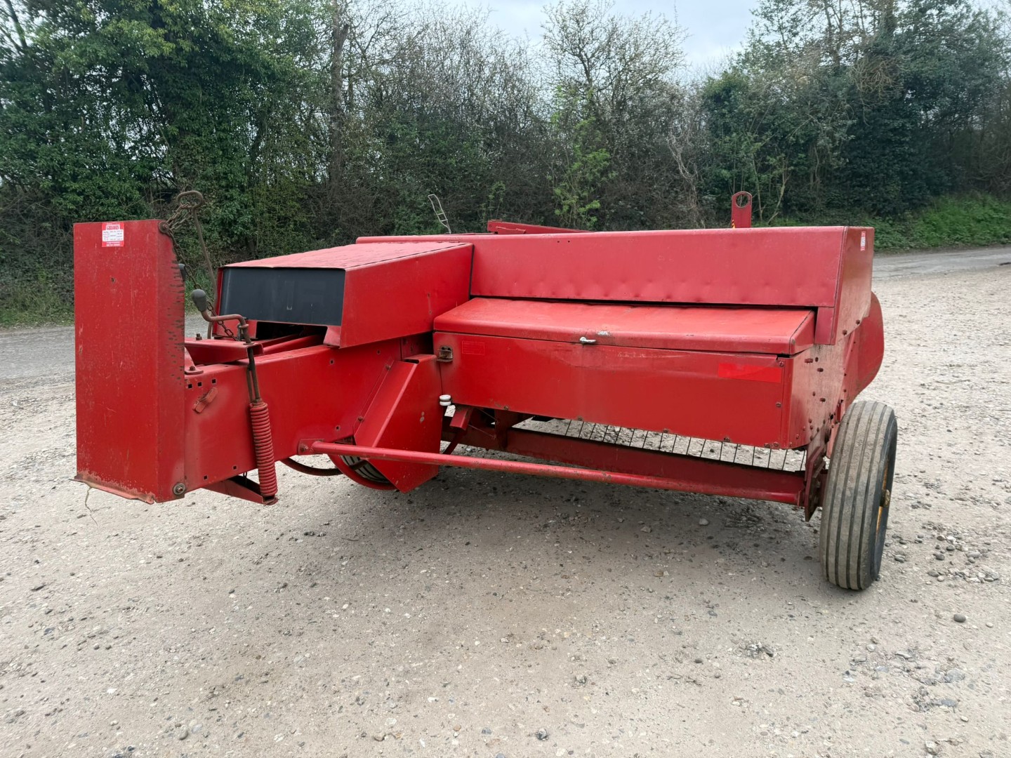 Used Massey Ferguson 124 Conventional Baler