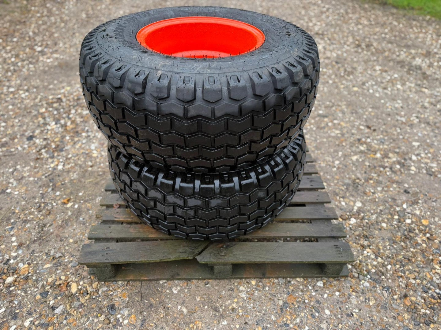 Used Pair 15.0/70-18 Wheels and Tyres
