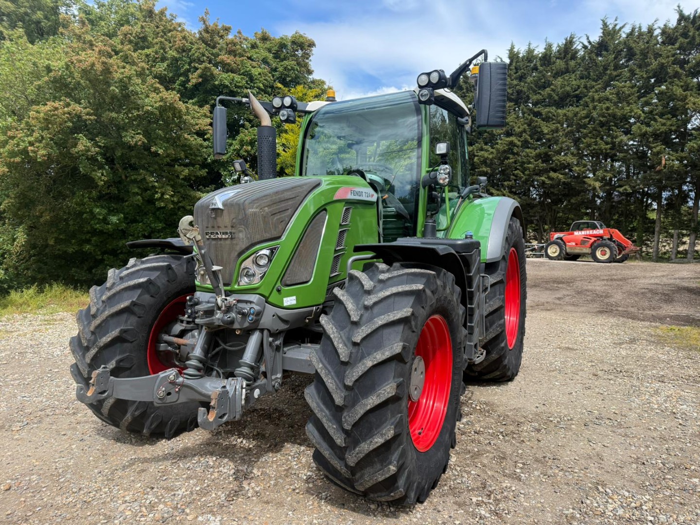 Used Fendt 724 Vario 4wd Tractor