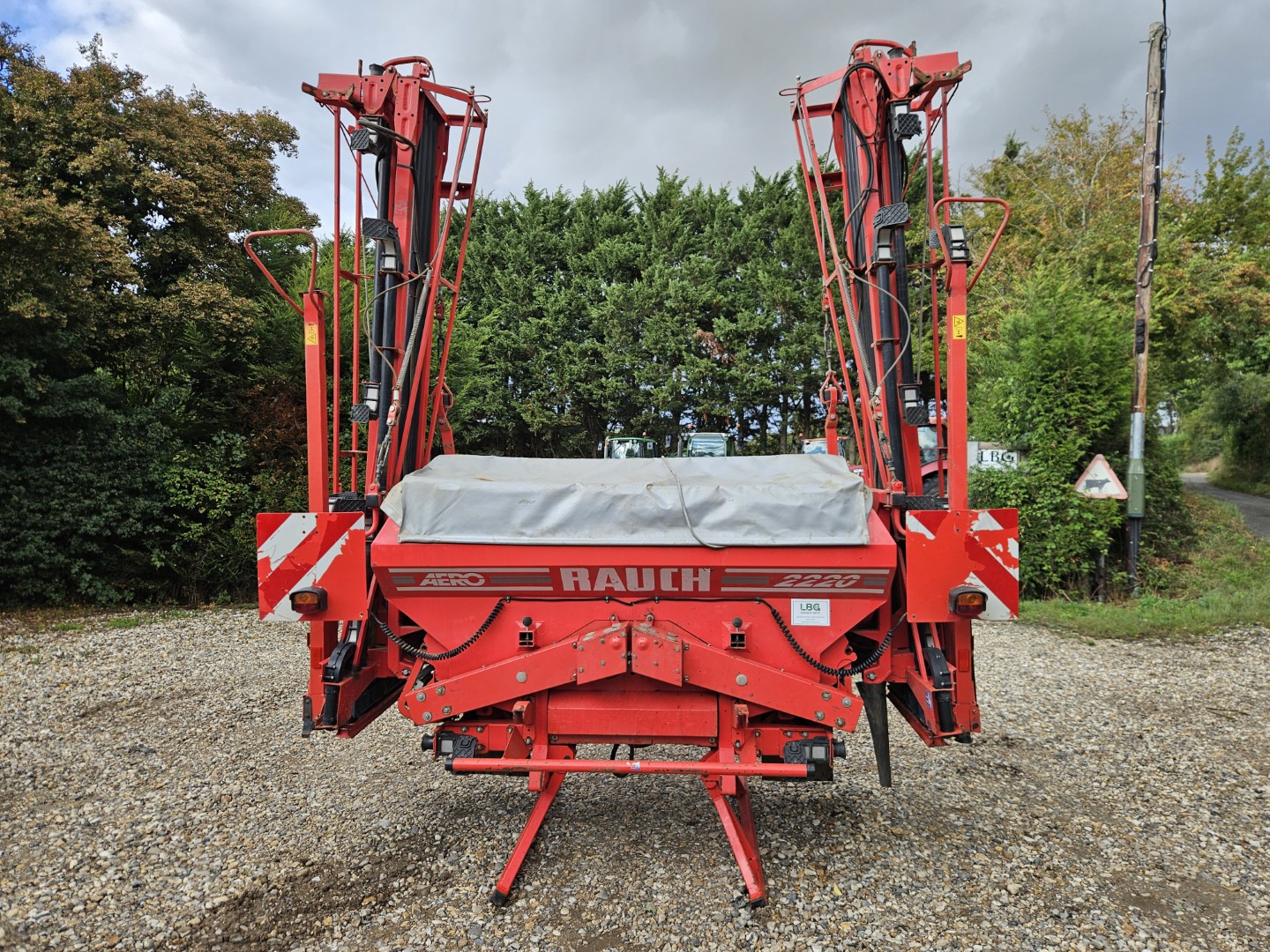 Used Rauch Aero 2220 Pneumatic Spreader