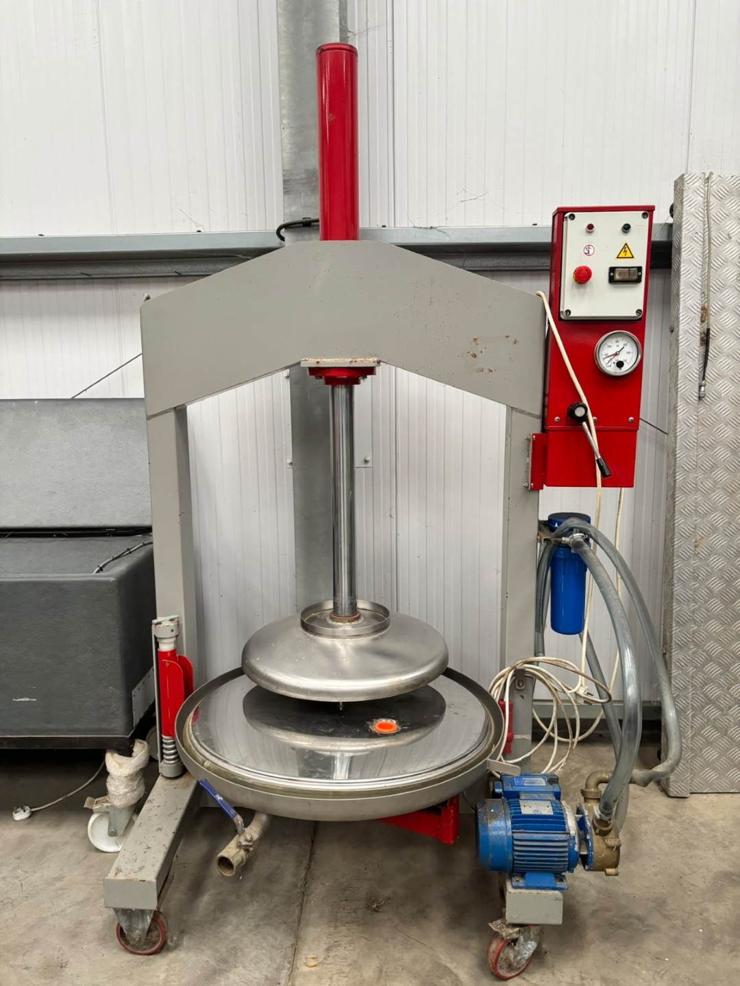 Used Cider/Juicing Bottling Equipment