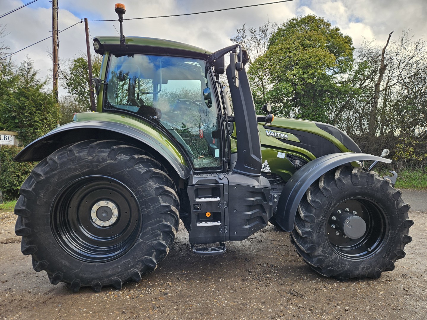 Used Valtra T175 Direct 4wd Tractor