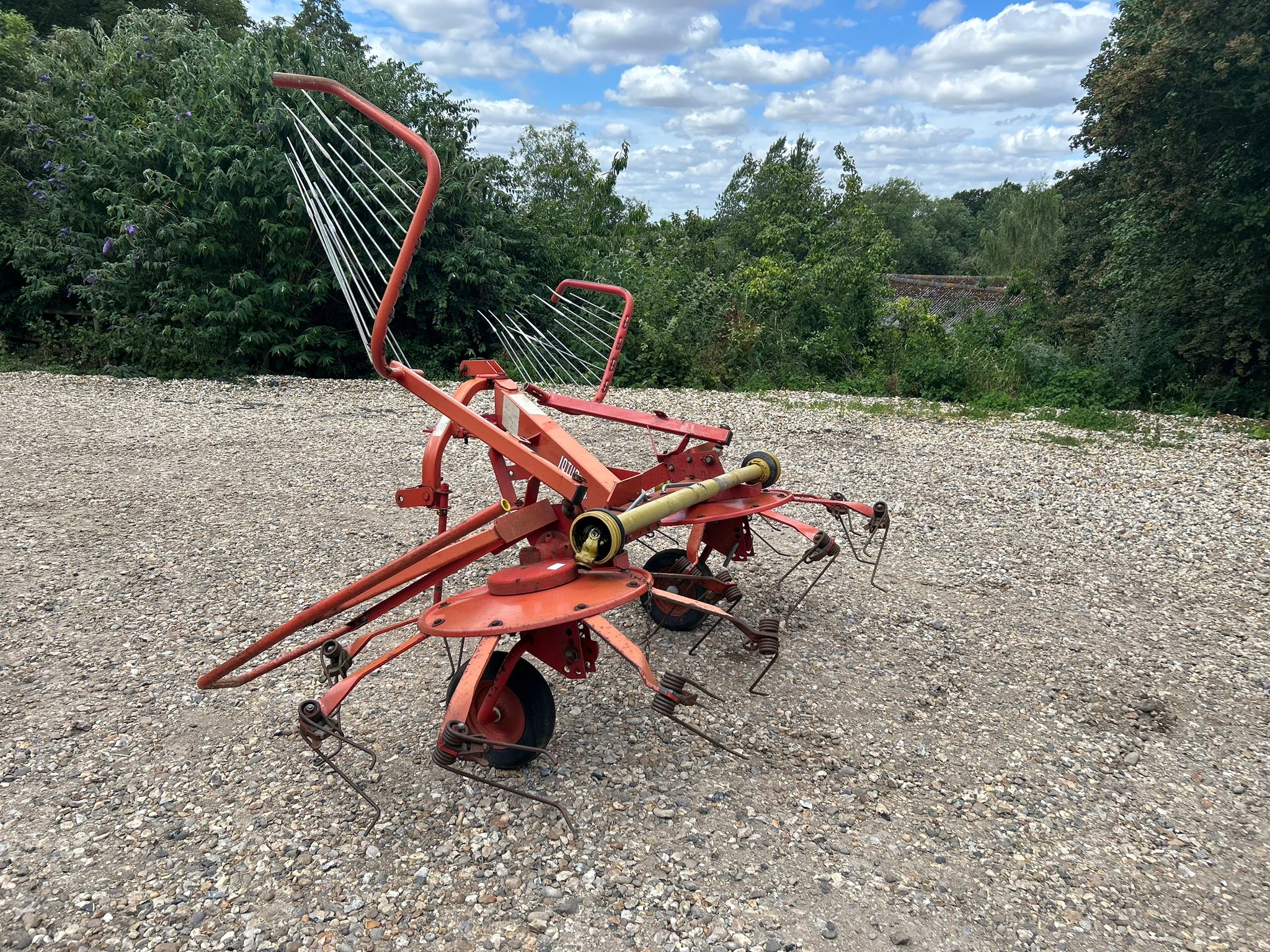 Used Lely Lotus 300 Tedder