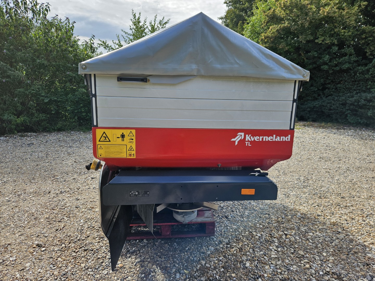 Used Kverneland Exacta-TL Fertiliser Spreader