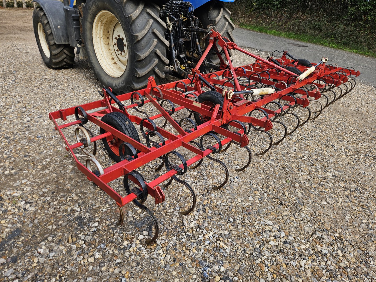 Used Kongskilde Vibromaster Triple K Springtine Harrows