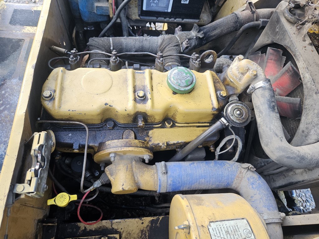 Used CAT V40D Forklift