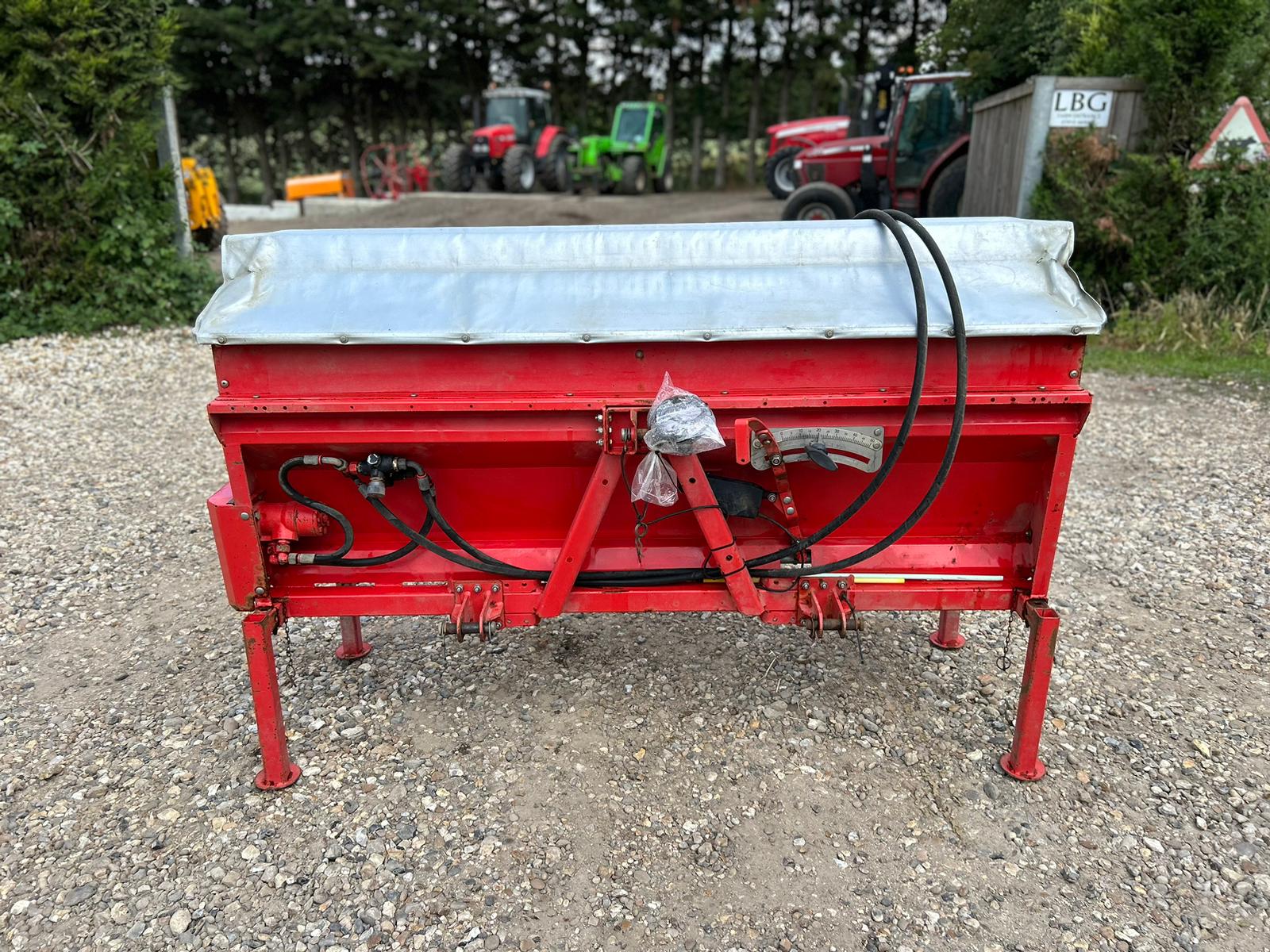 Used Kuhn UKS 190 Fertiliser Spreader