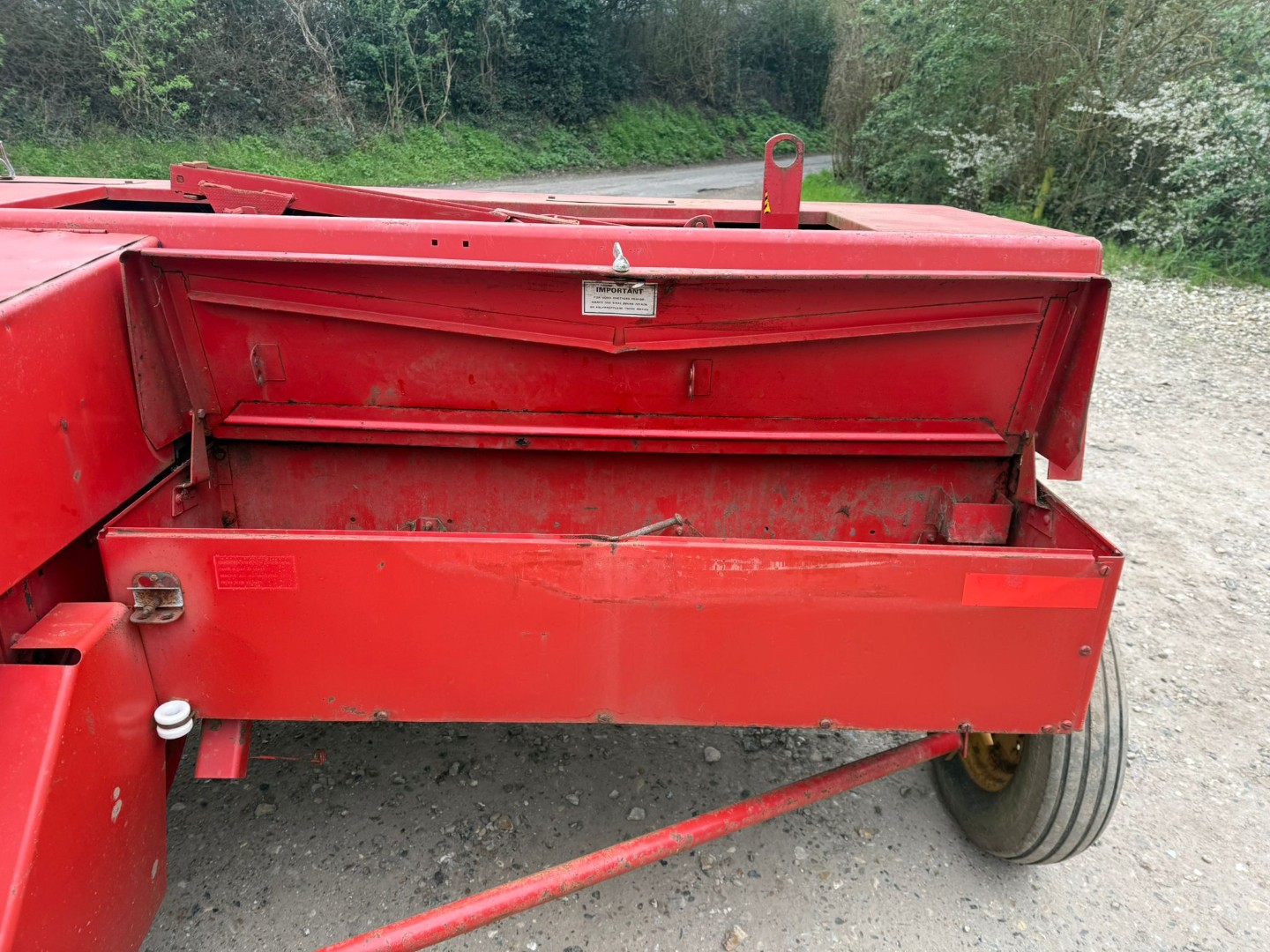 Used Massey Ferguson 124 Conventional Baler