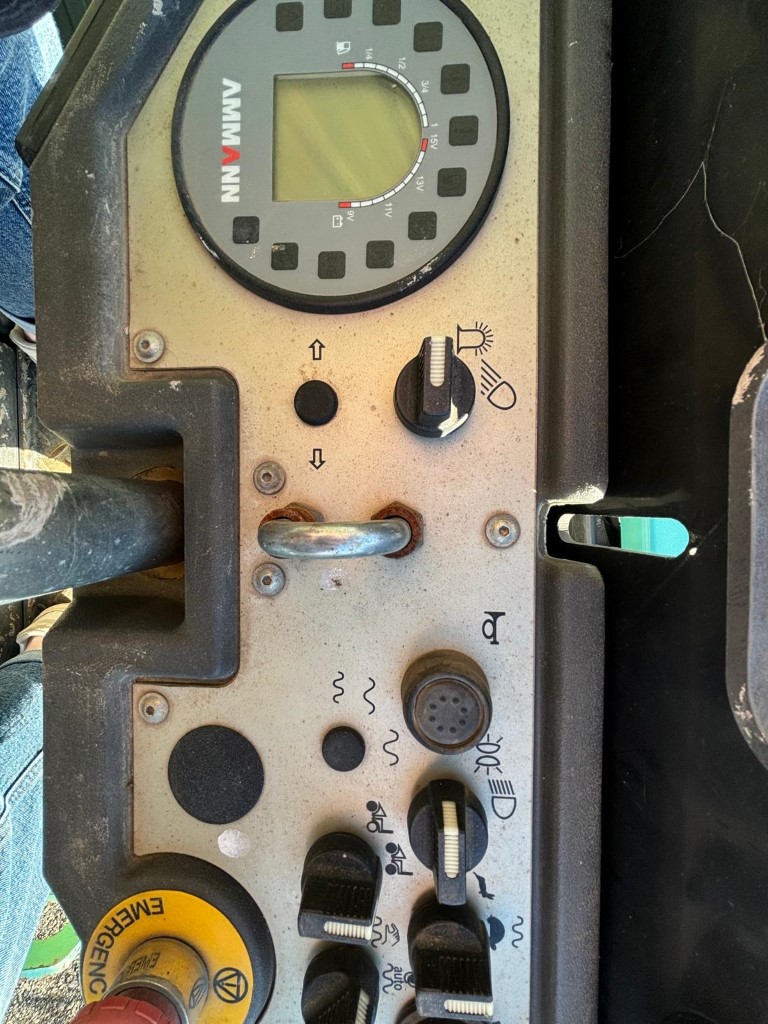 Used Ammann ARX26 Roller