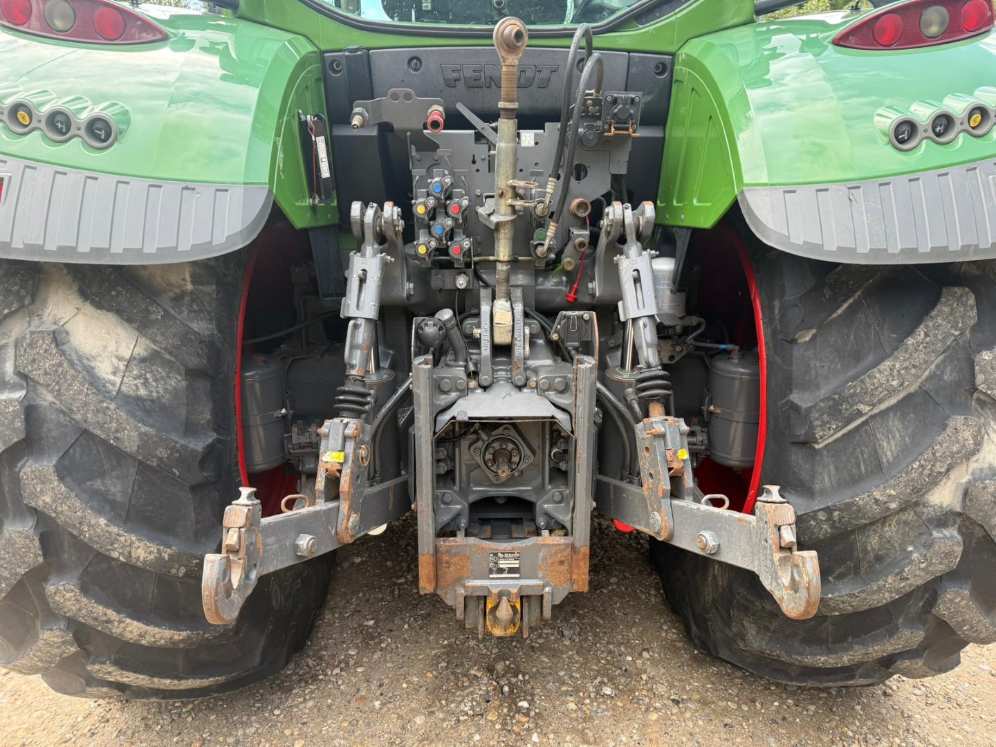 Used Fendt 724 Vario 4wd Tractor