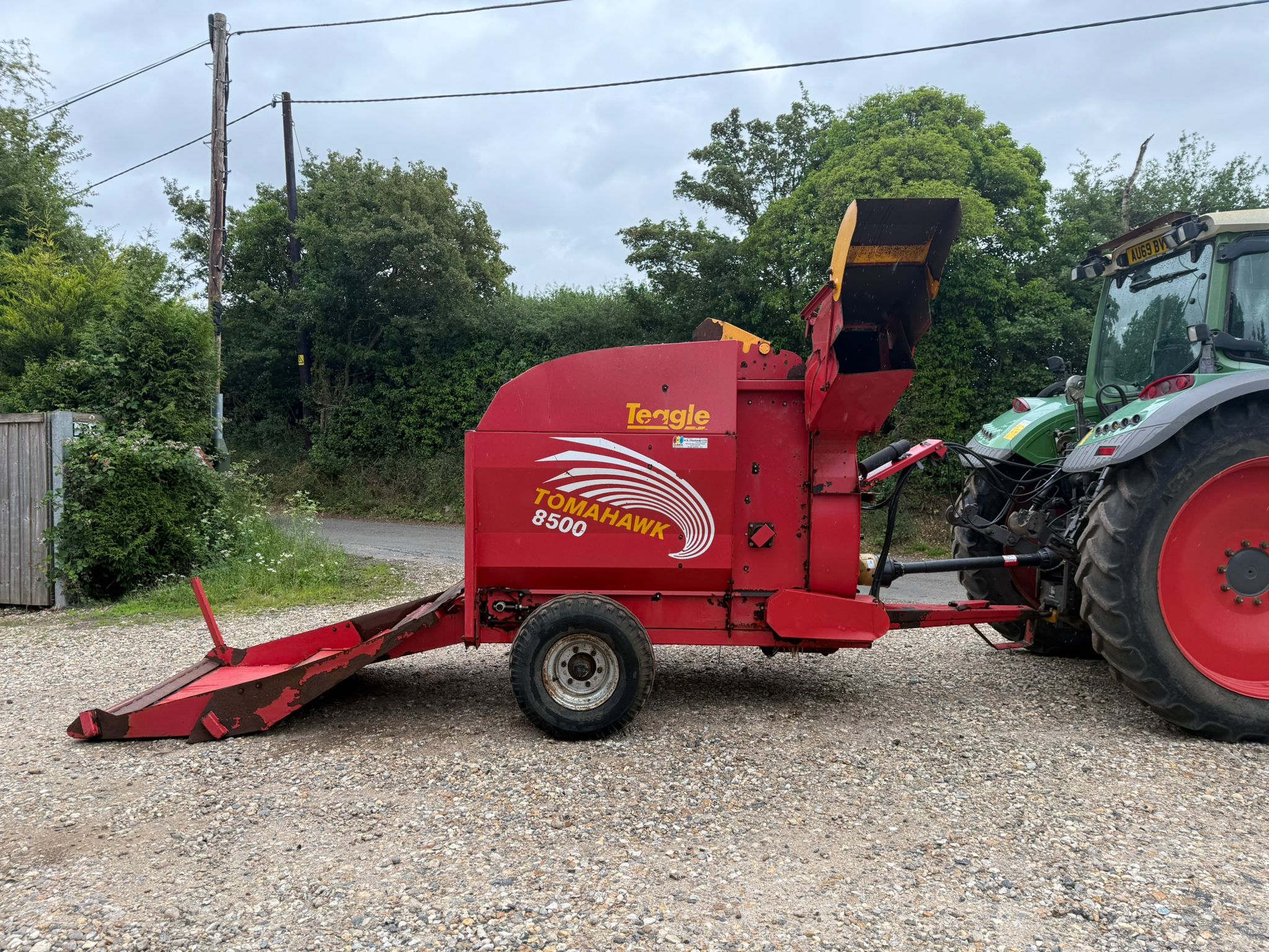 Used Teagle Tomahawk 8500 Straw Spreader