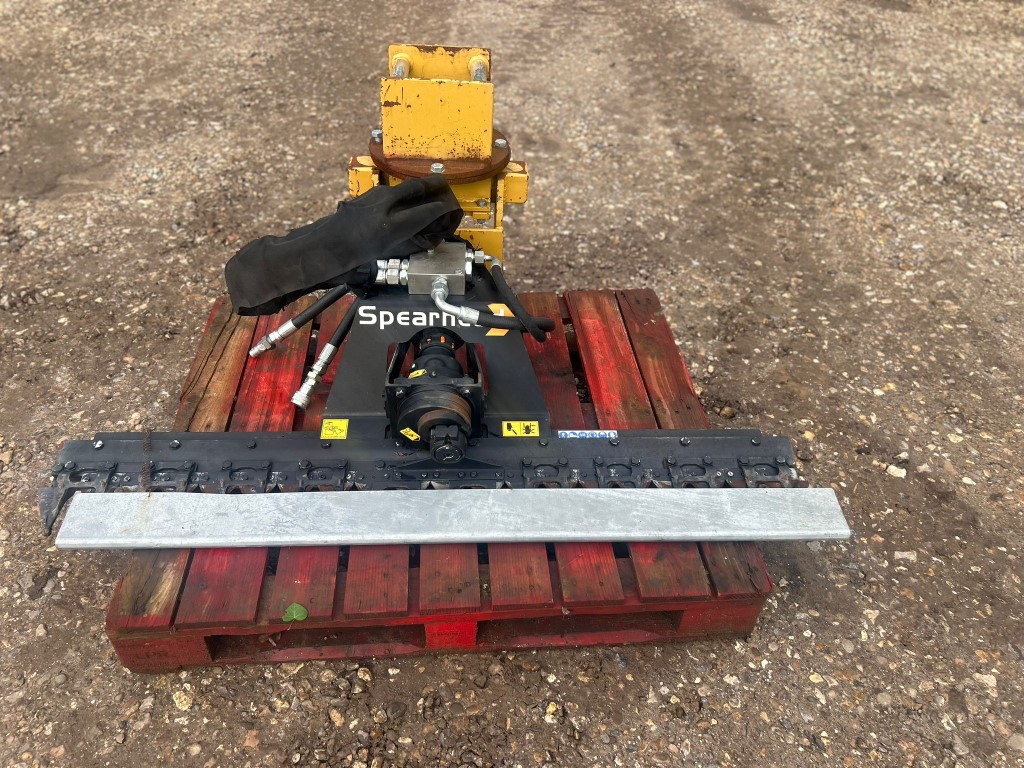 Used Spearhead Fingerbar Hedge Cutter