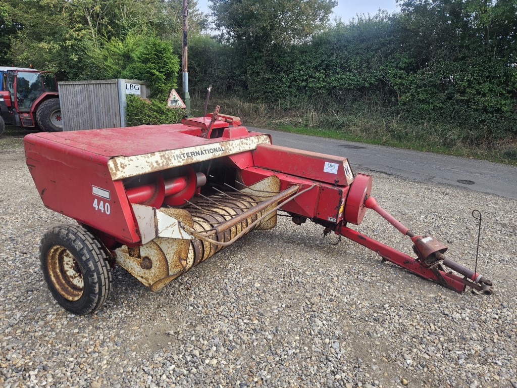 Used International 440 Conventional Baler