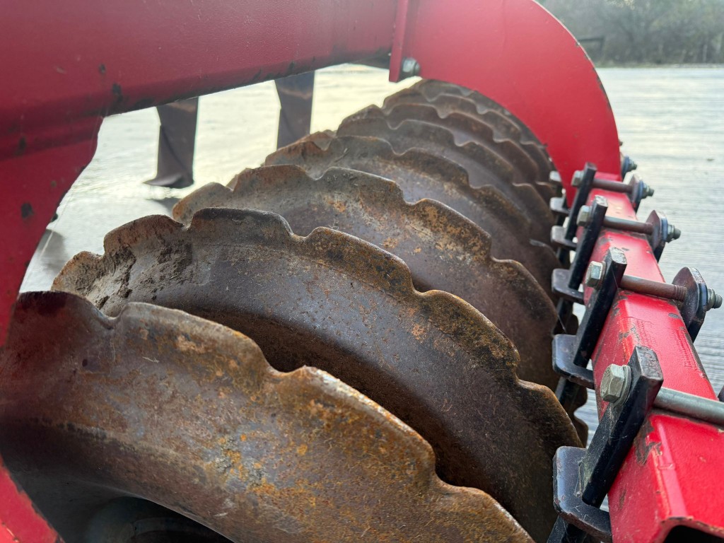 Used HE-VA Subsoiler