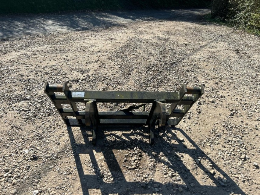 Used CAT to JCB Q-fit Conversion Headstock