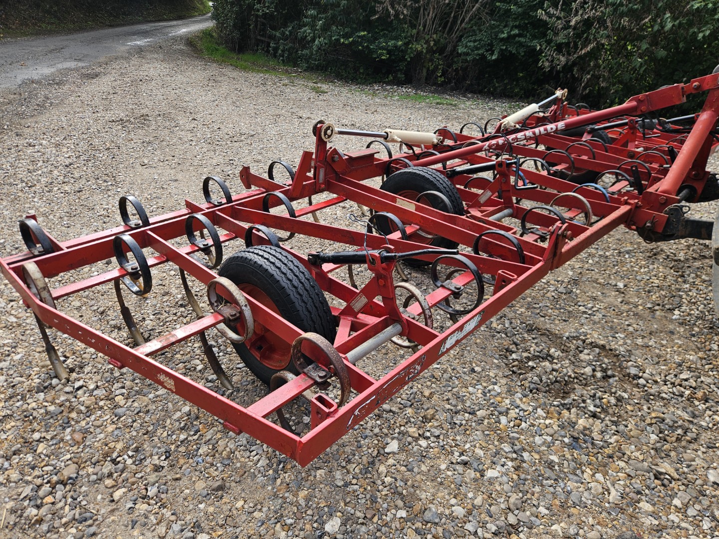 Used Kongskilde Vibromaster Triple K Springtine Harrows