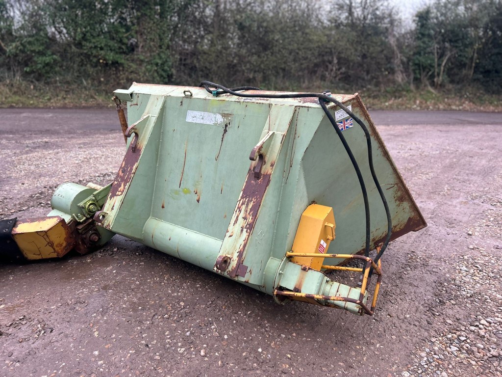 Used KW Root Chopper Bucket