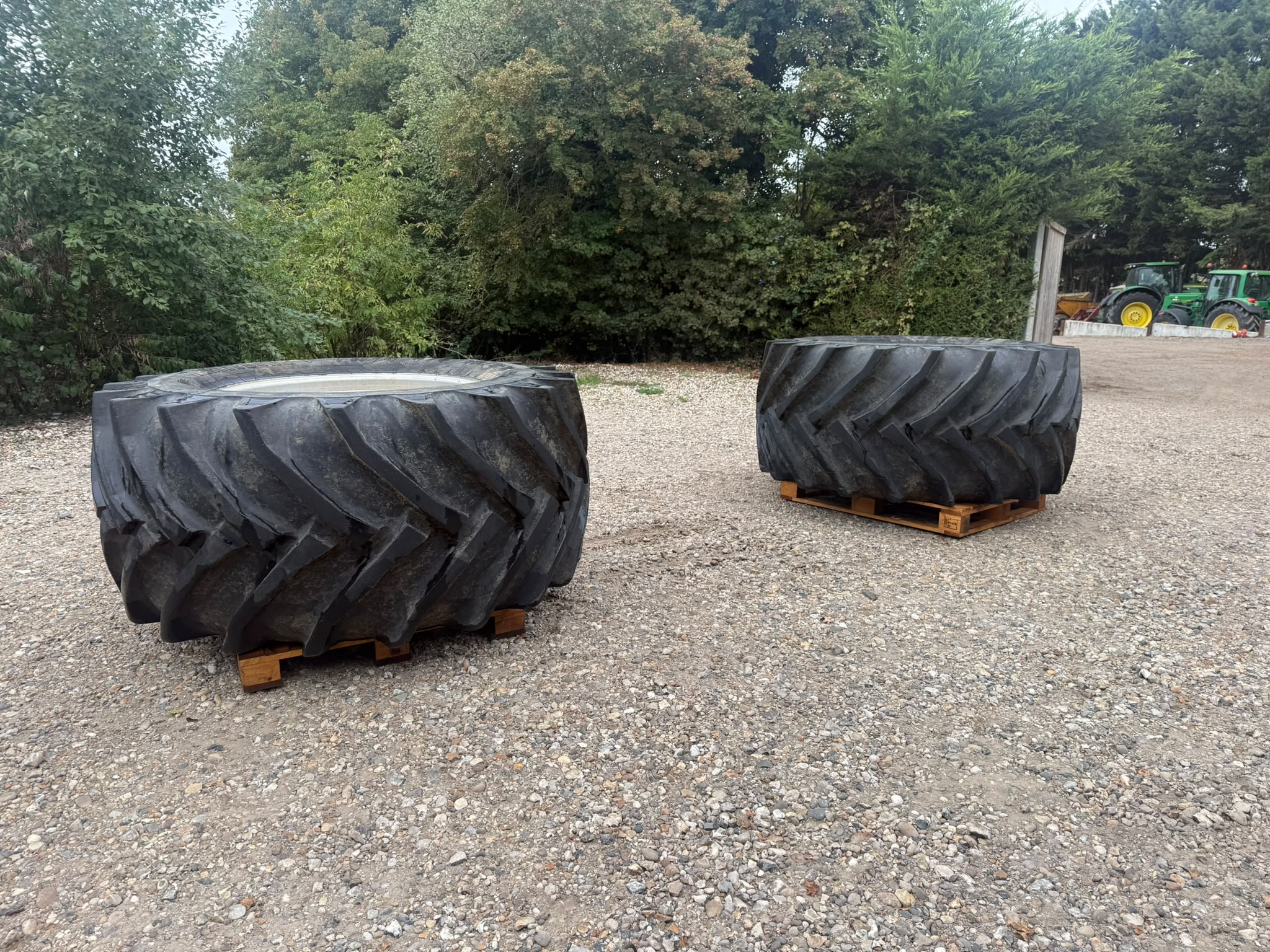 Used Flotation Wheels and Tyres
