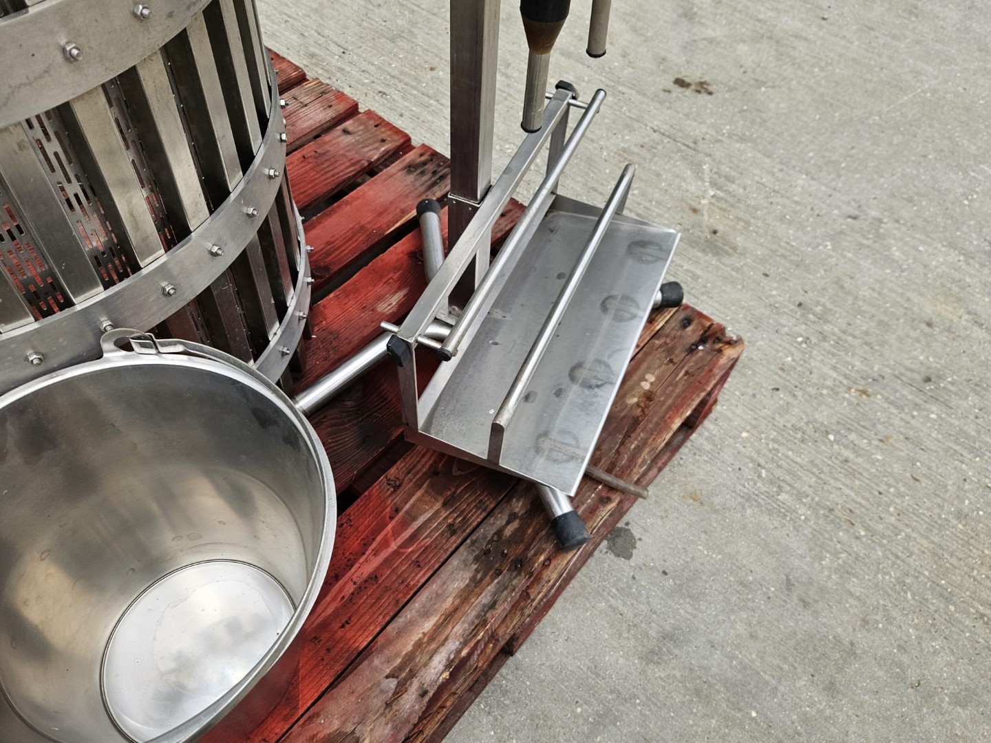 Used Cider/Juicing Bottling Equipment